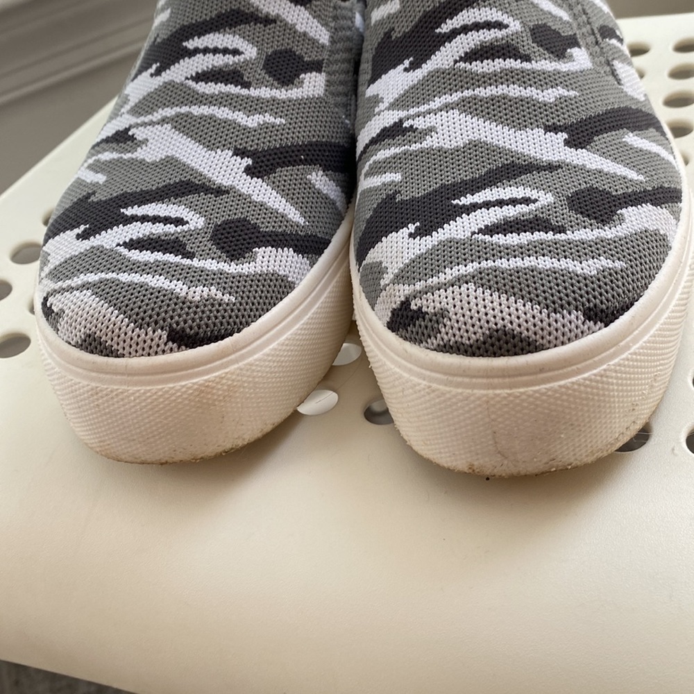 Steve Madden Slip-Ons - Picture 6 of 6